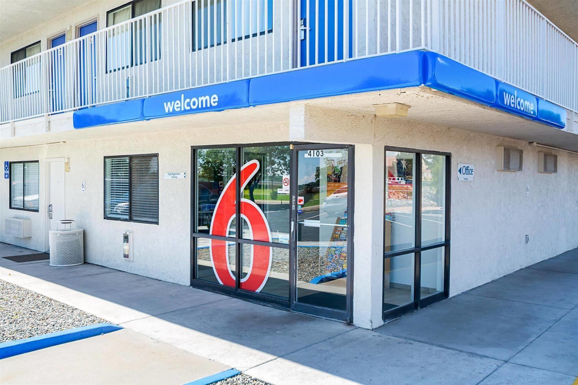 Motel 6-Pueblo, Co - I-25 외부 사진