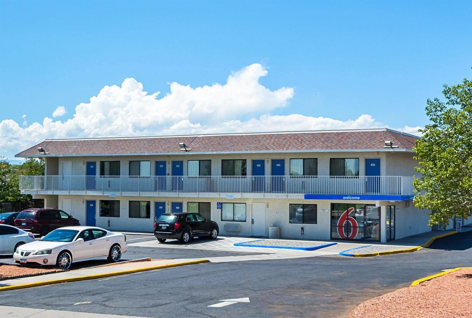 Motel 6-Pueblo, Co - I-25 외부 사진